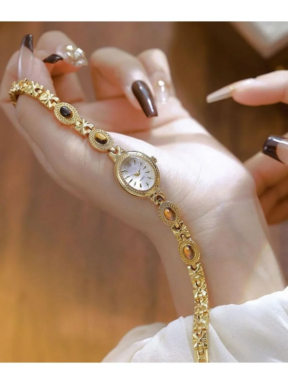Vintage Dainty Oval Dial Gold Bracelet Watch - Luxury Waterproof Casual